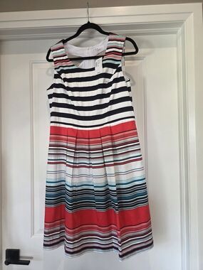 Womens S8⁷triped Sleeveless Dress — Red, Black & White